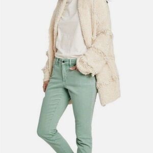 Universal Thread Skinny sculpt  Green Women's Jeans